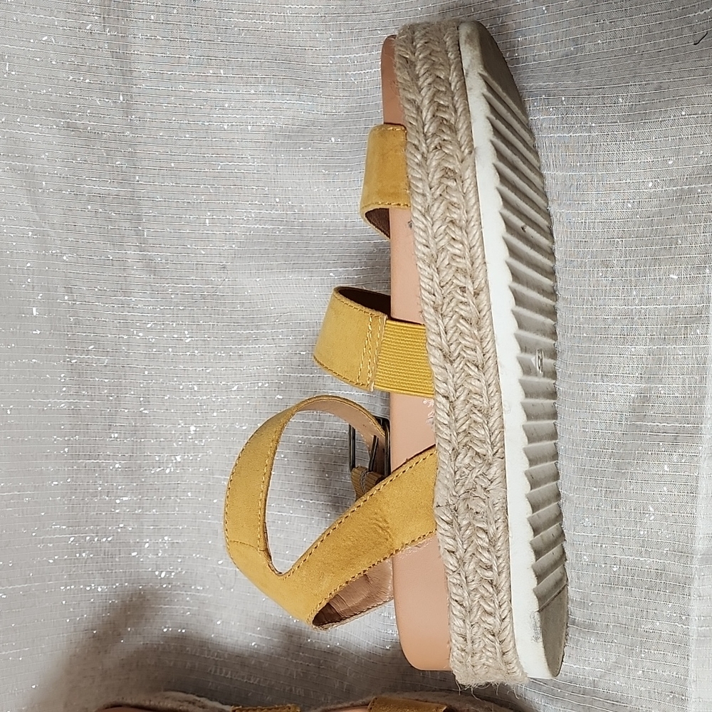 Universal Thread Ankle Strap Mustard Sandals (Sz … - image 5